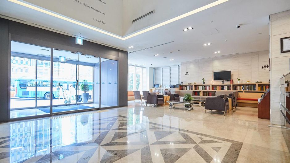 Days Hotel Seoul Myeongdong Lobby
