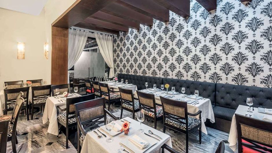 Wyndham Merida Restaurant