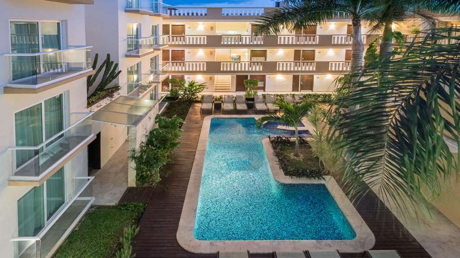 Wyndham Merida Pool