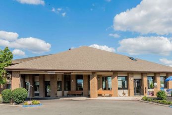 Baymont Inn & Suites Lancaster