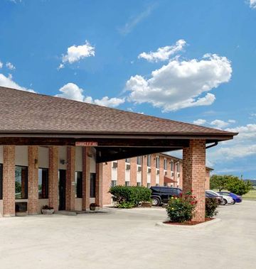 Baymont Inn & Suites San Marcos
