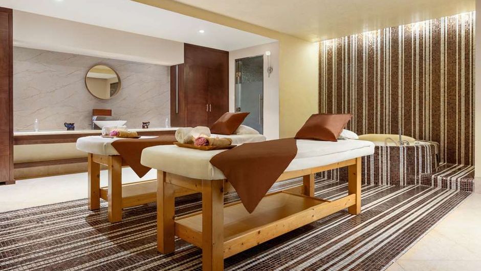 Wyndham Grand Regency Doha Spa