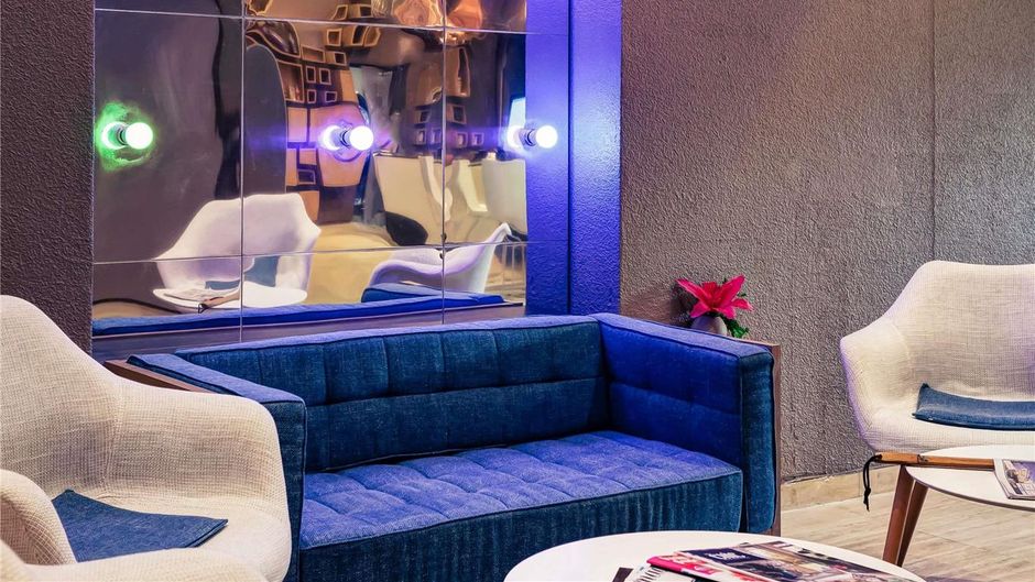 Mercure Lyon Charbonnieres Exterior