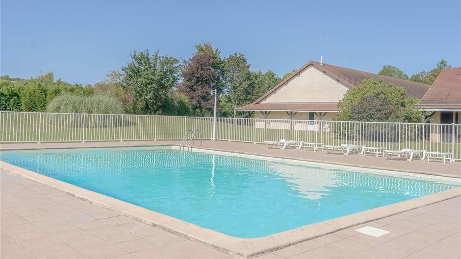 Mercure Auxerre Nord Pool
