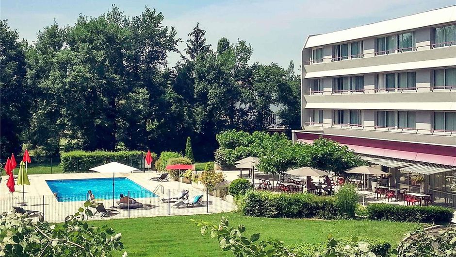 Mercure Brive Exterior