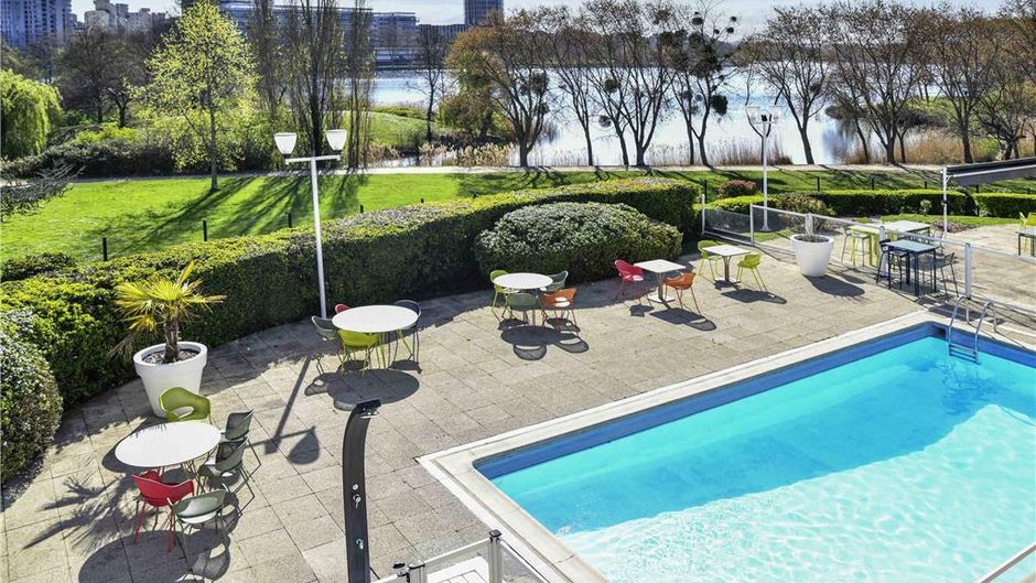 Novotel Creteil Le Lac Exterior