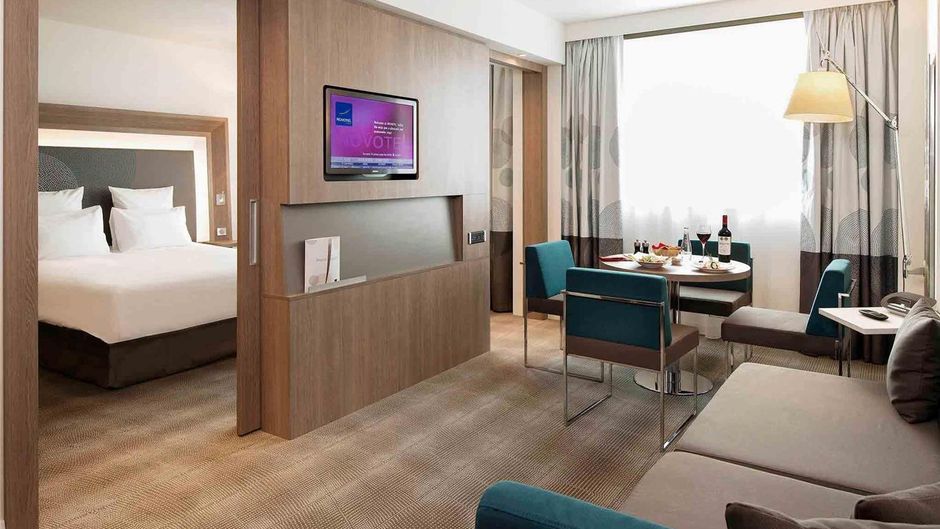 Novotel Fontainebleau Ury Room