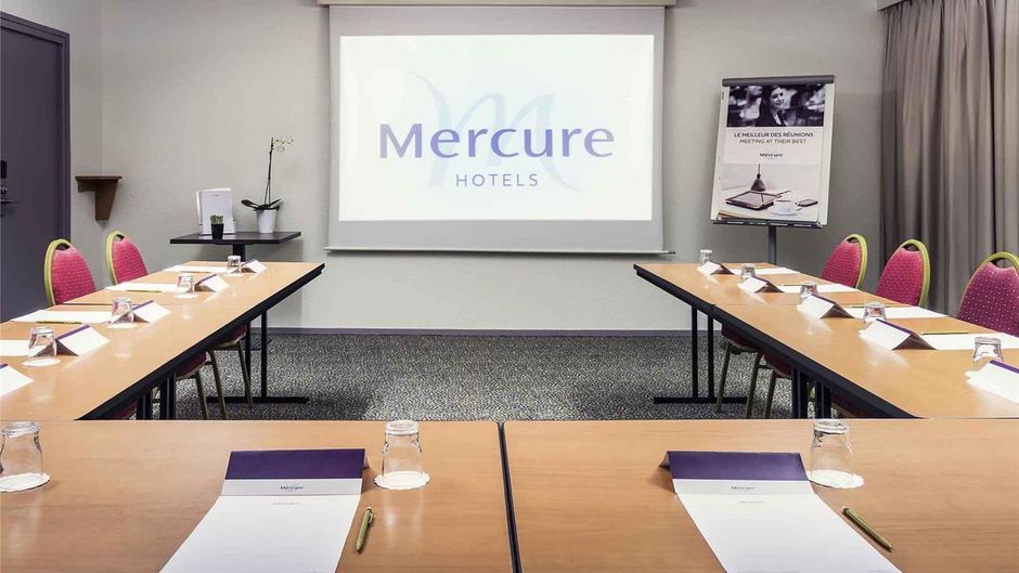 Mercure Paris le Bourget Meeting