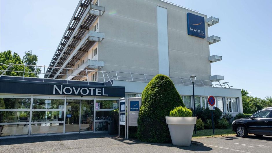 Novotel Poissy Orgeval Hotel Exterior