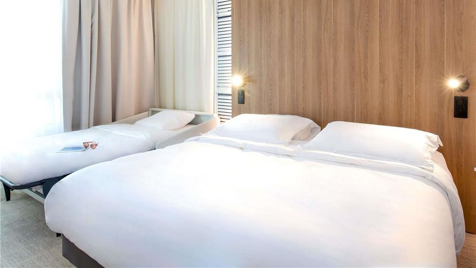 Mercure Aix En Prov Beaumanoir Room