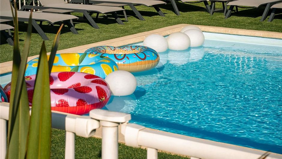 Mercure Aix En Prov Beaumanoir Pool