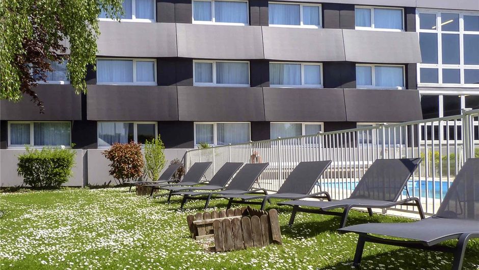 Novotel Caen Pool
