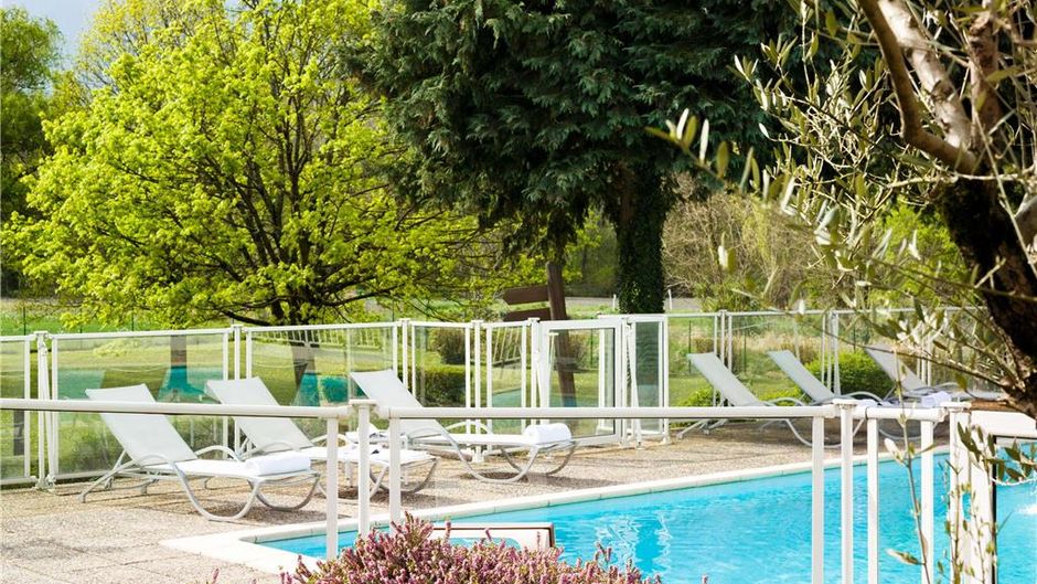 Novotel Grenoble Pool