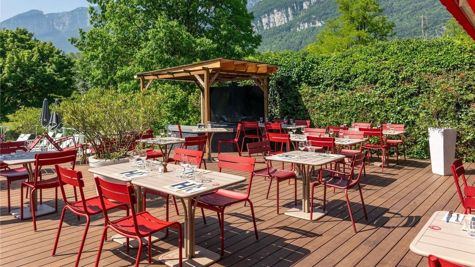Novotel Grenoble Exterior