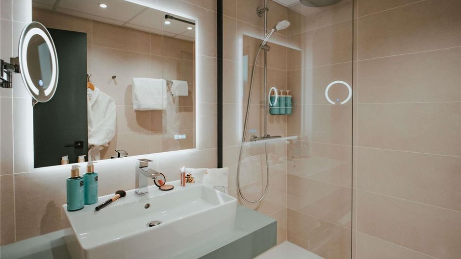 Novotel Lens Noyelles Room