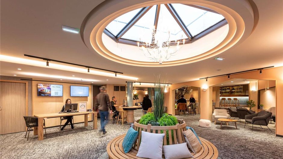 Novotel Macon Nord Exterior