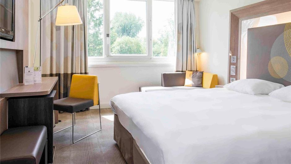 Novotel Le Mans Room