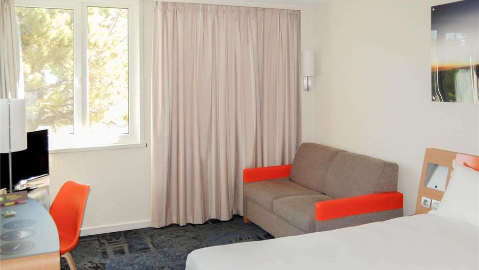 Ibis Styles Marseille Provence Airport Room