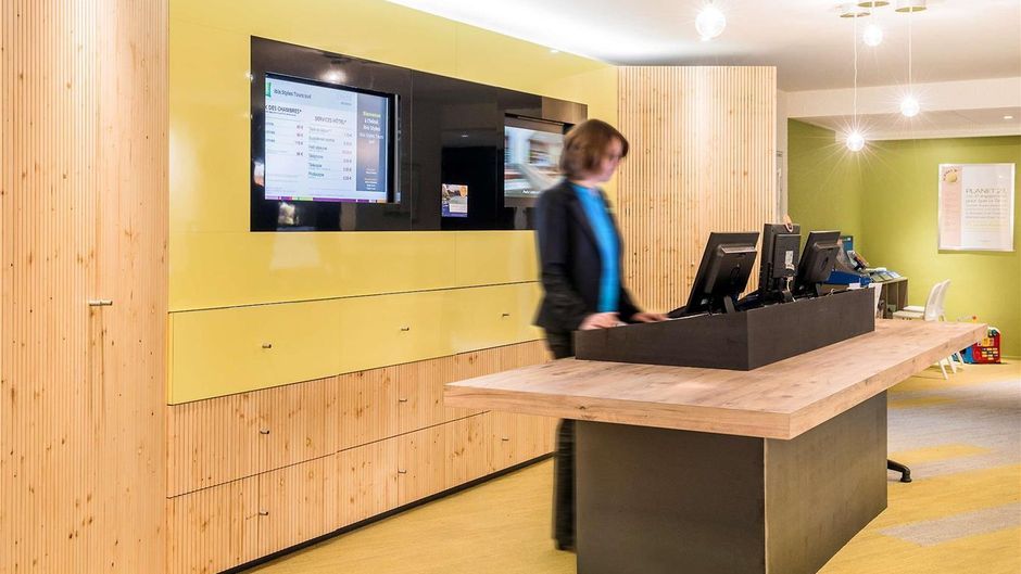 ibis Styles Tours Sud Exterior
