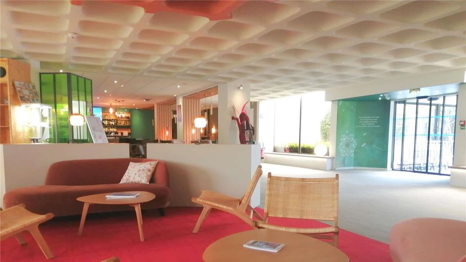 ibis Styles Tours Sud Exterior