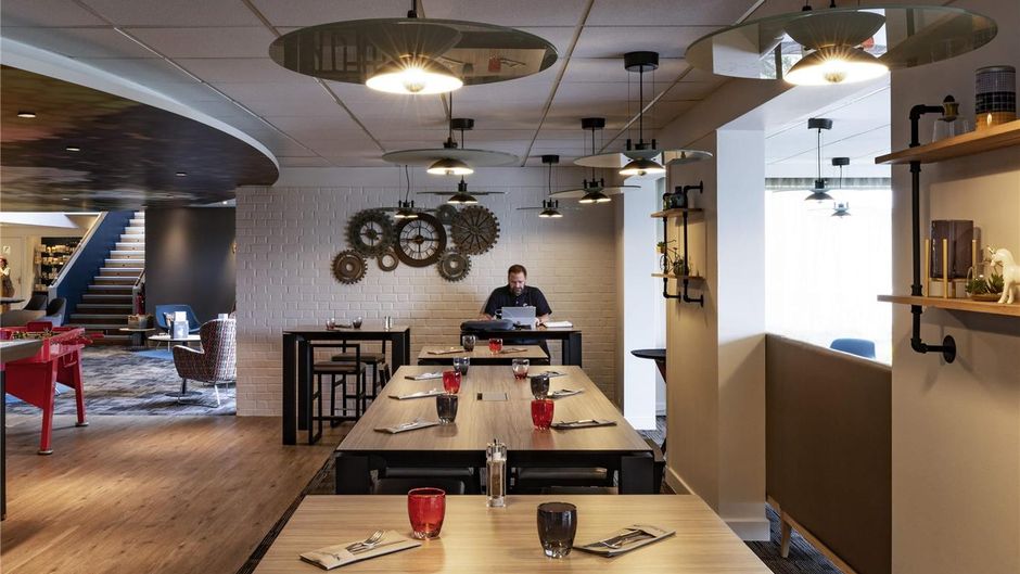 Novotel Valenciennes Aerodrome Restaurant