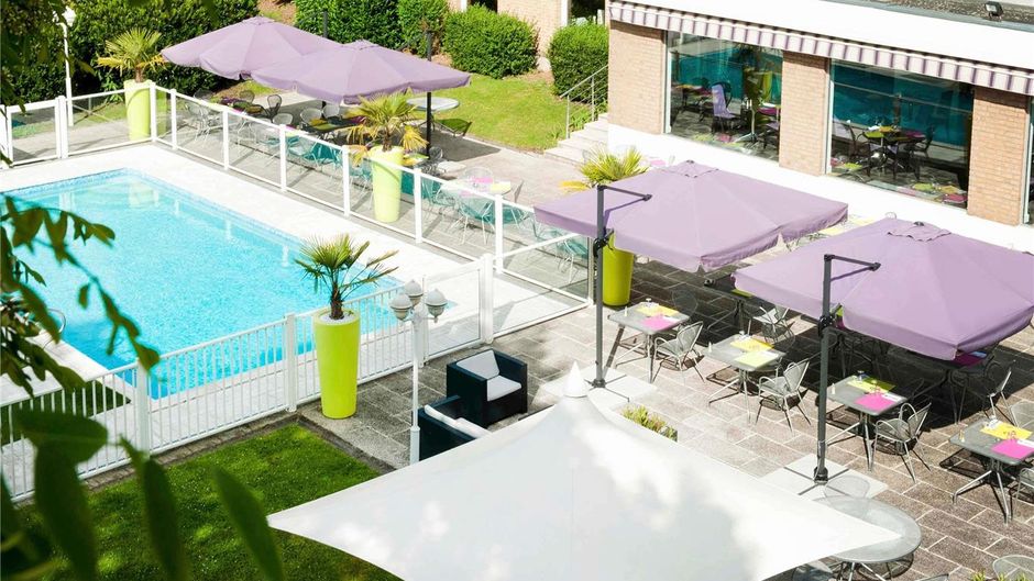 Novotel Valenciennes Aerodrome Exterior