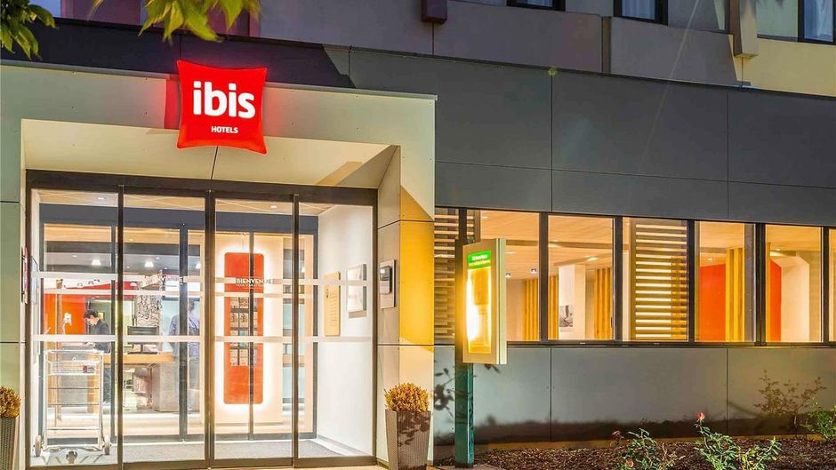 Ibis Hotel Rennes Centre Exterior