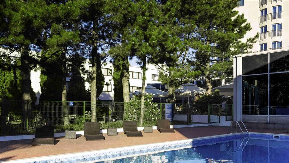 Novotel Warszawa Airport Pool