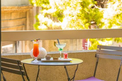 Mercure pont D'Avignon