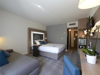 Novotel Avignon Nord