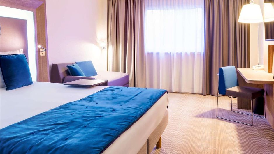 Novotel Avignon Nord Exterior