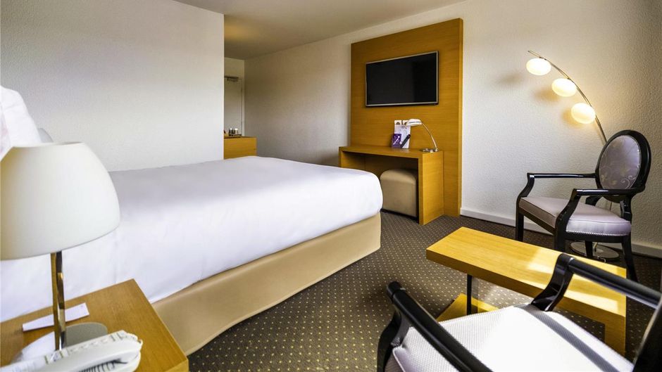 Mercure Bordeaux le Lac Room