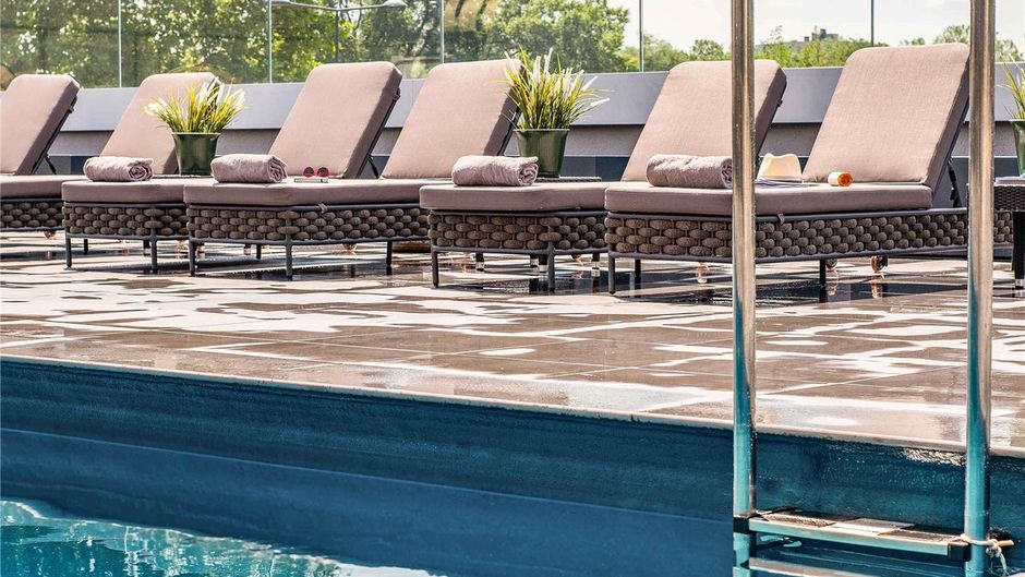 Mercure Orleans Centre Hotel Pool