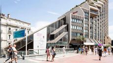 Ibis Suite Place de la Comedie