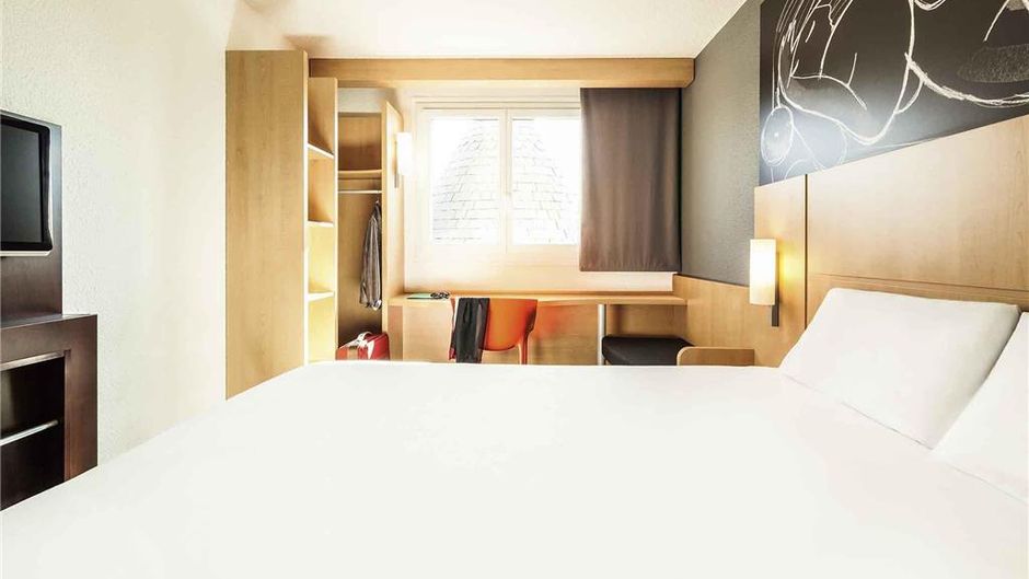 Ibis Hotel Chatellerault Room