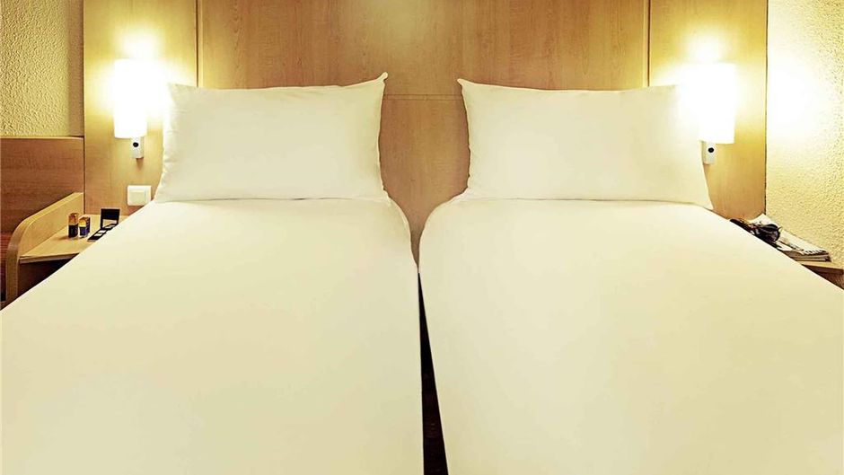Ibis Hotel Chatellerault Room