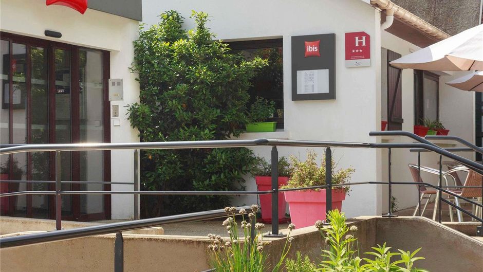 Hotel Ibis Dieppe Val Druel Exterior