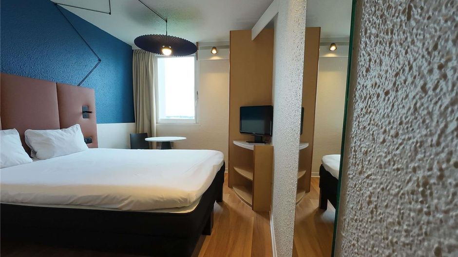 Ibis Lyon Est Bron Other