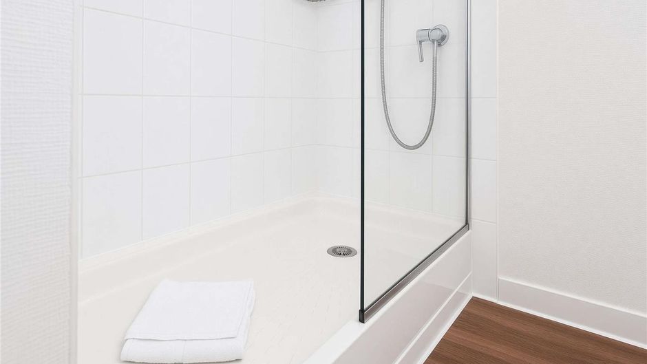 Ibis Lyon Est Bron Room
