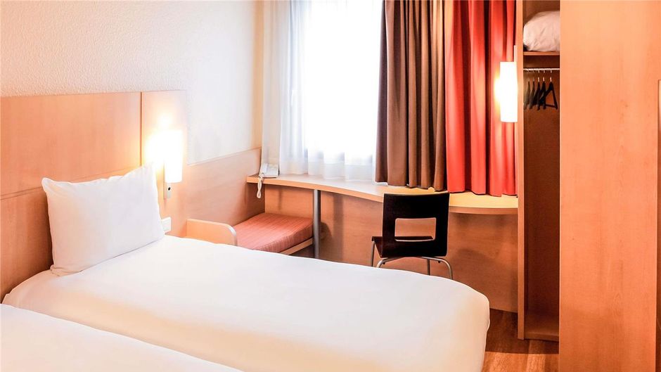 Ibis Lyon Gare La Part Dieu Room