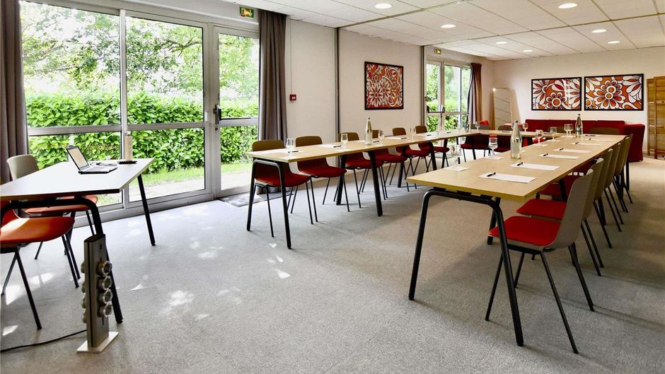 Ibis Quimper Nord Meeting