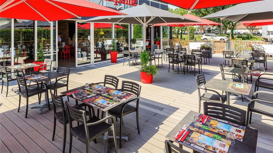 Ibis Hotel Villefranche sur Saone Exterior