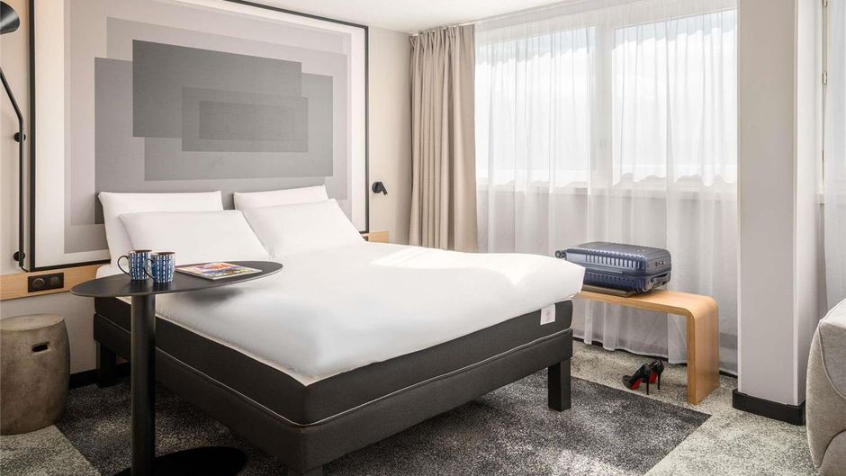 Ibis Hotel Villefranche sur Saone Room