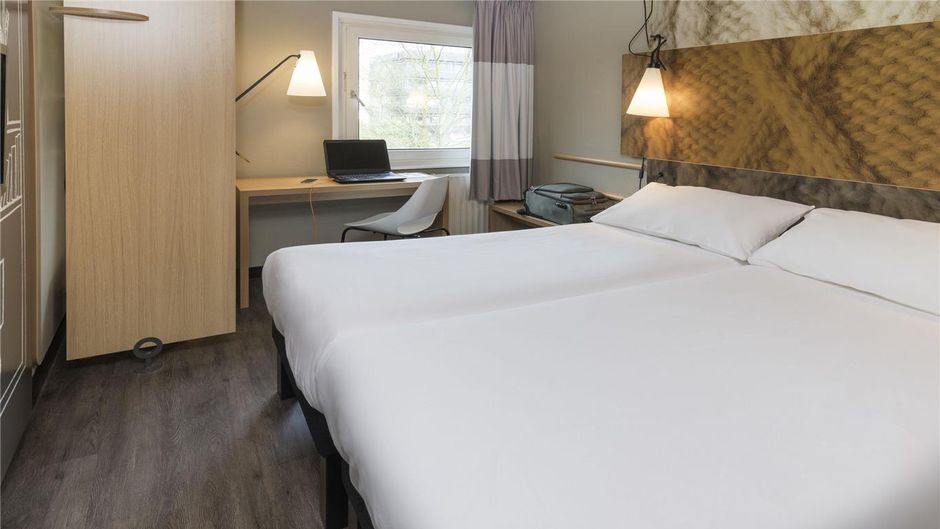 Ibis Hotel Tilburg Room