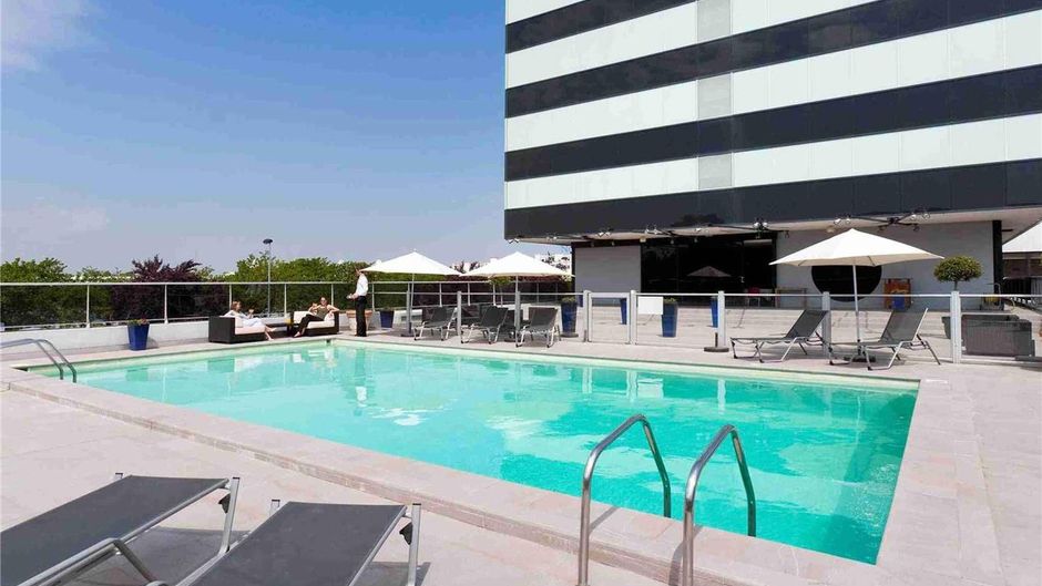 Pullman Bordeaux LAC Exterior