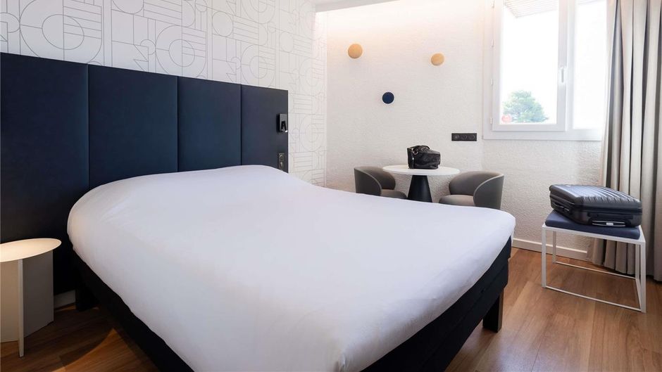 Ibis Beziers Est Mediterranee Room