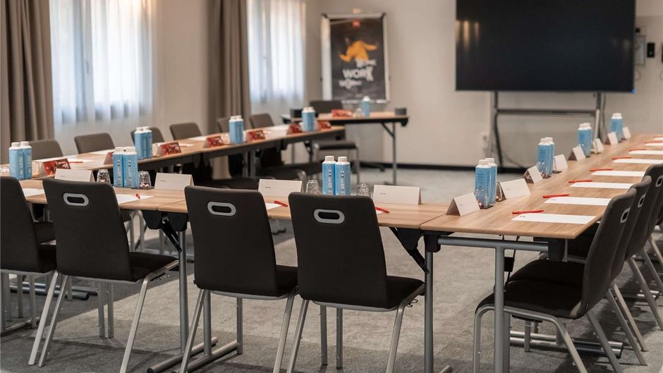 Ibis Beziers Est Mediterranee Meeting
