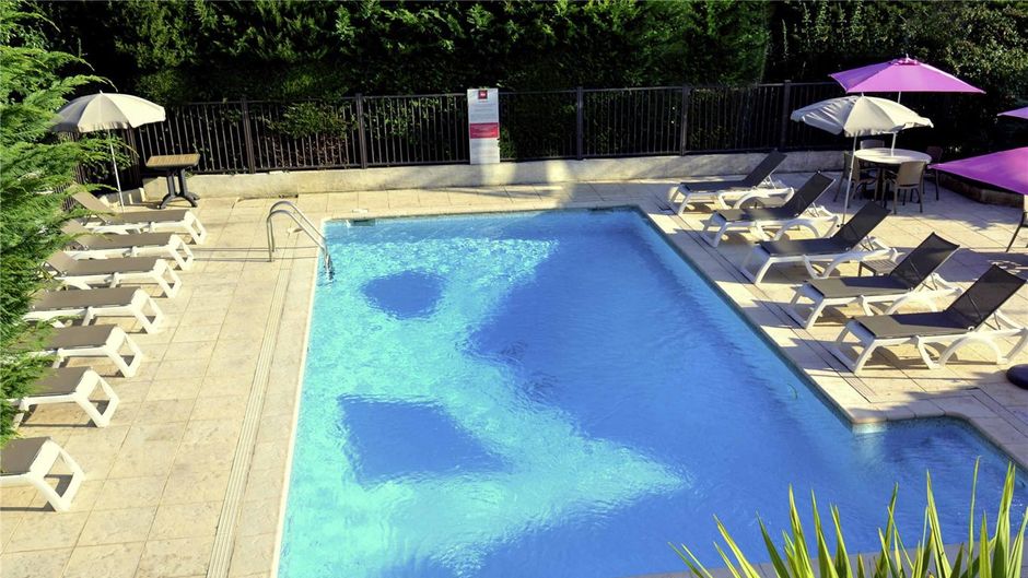 Hotel Ibis Avignon Sud Pool