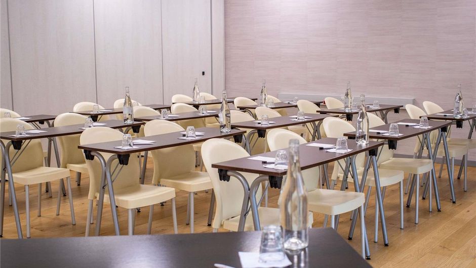 Ibis Rennes Beaulieu Meeting