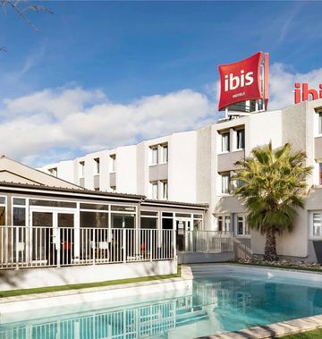 Ibis Arles
